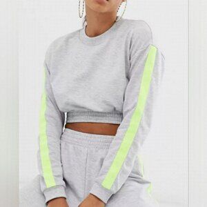 ASOS DESIGN Cropped Sweatshirt